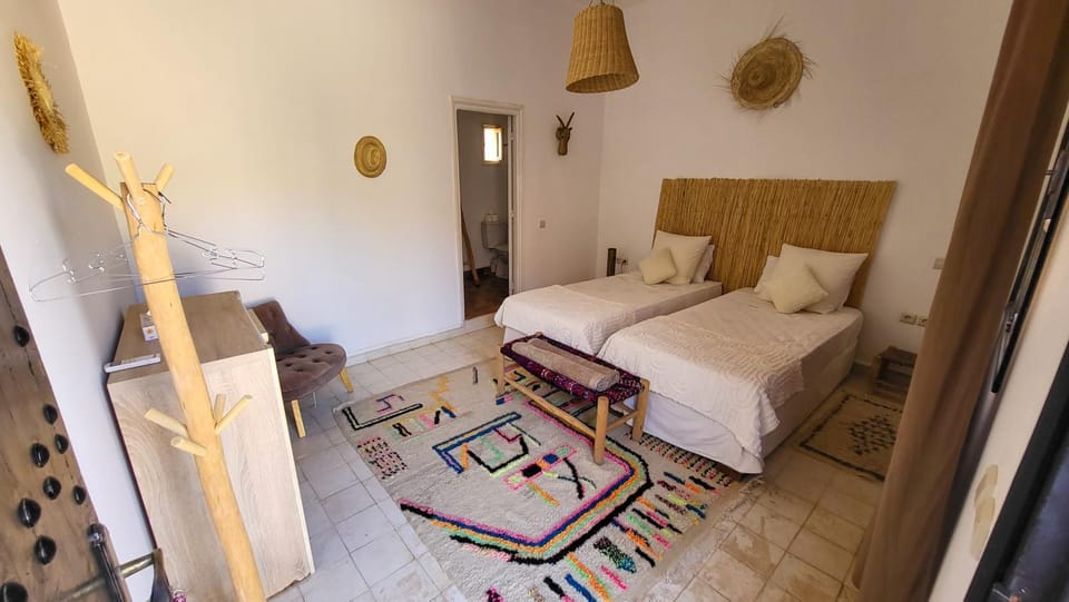Bed, Photo of the whole room