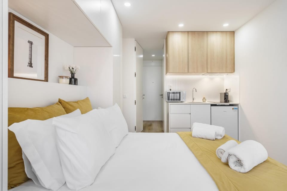 Kitchen or kitchenette, Bedroom