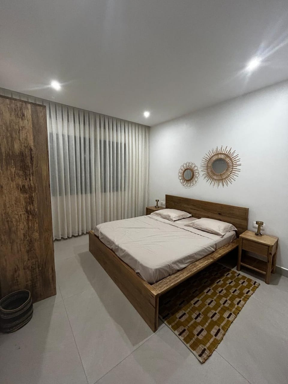 Bed, Photo of the whole room, Bedroom