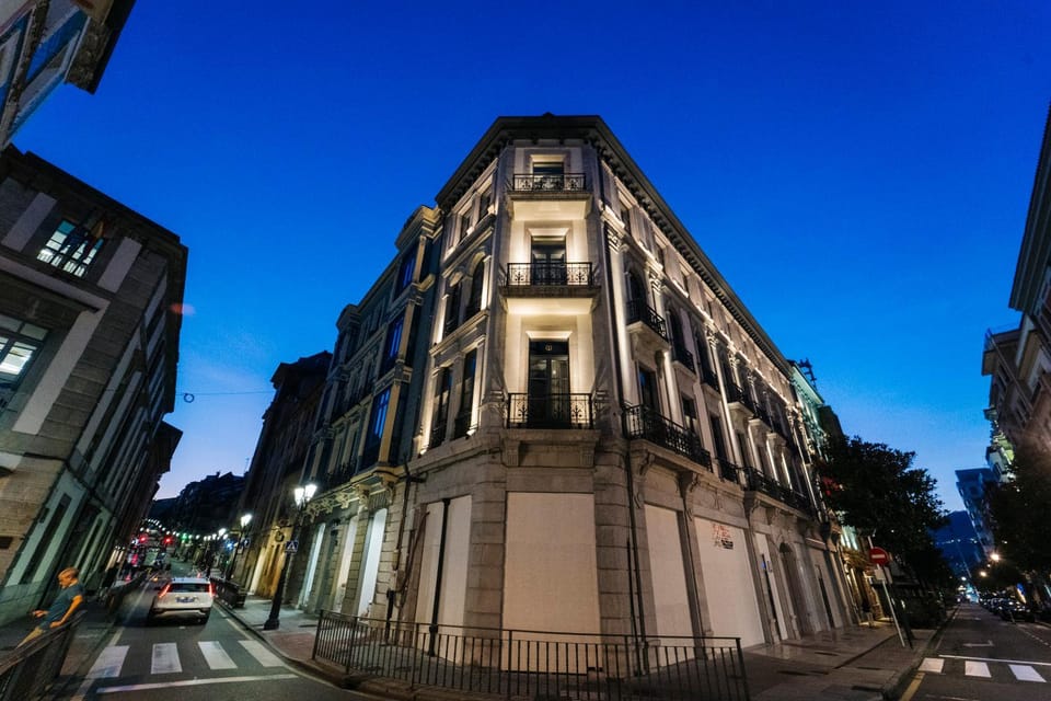 Property building, Facade/entrance