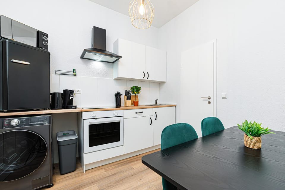 Kitchen or kitchenette, kitchen, kitchen
