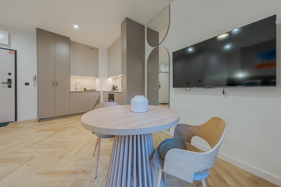 TV and multimedia, Kitchen or kitchenette, Dining area