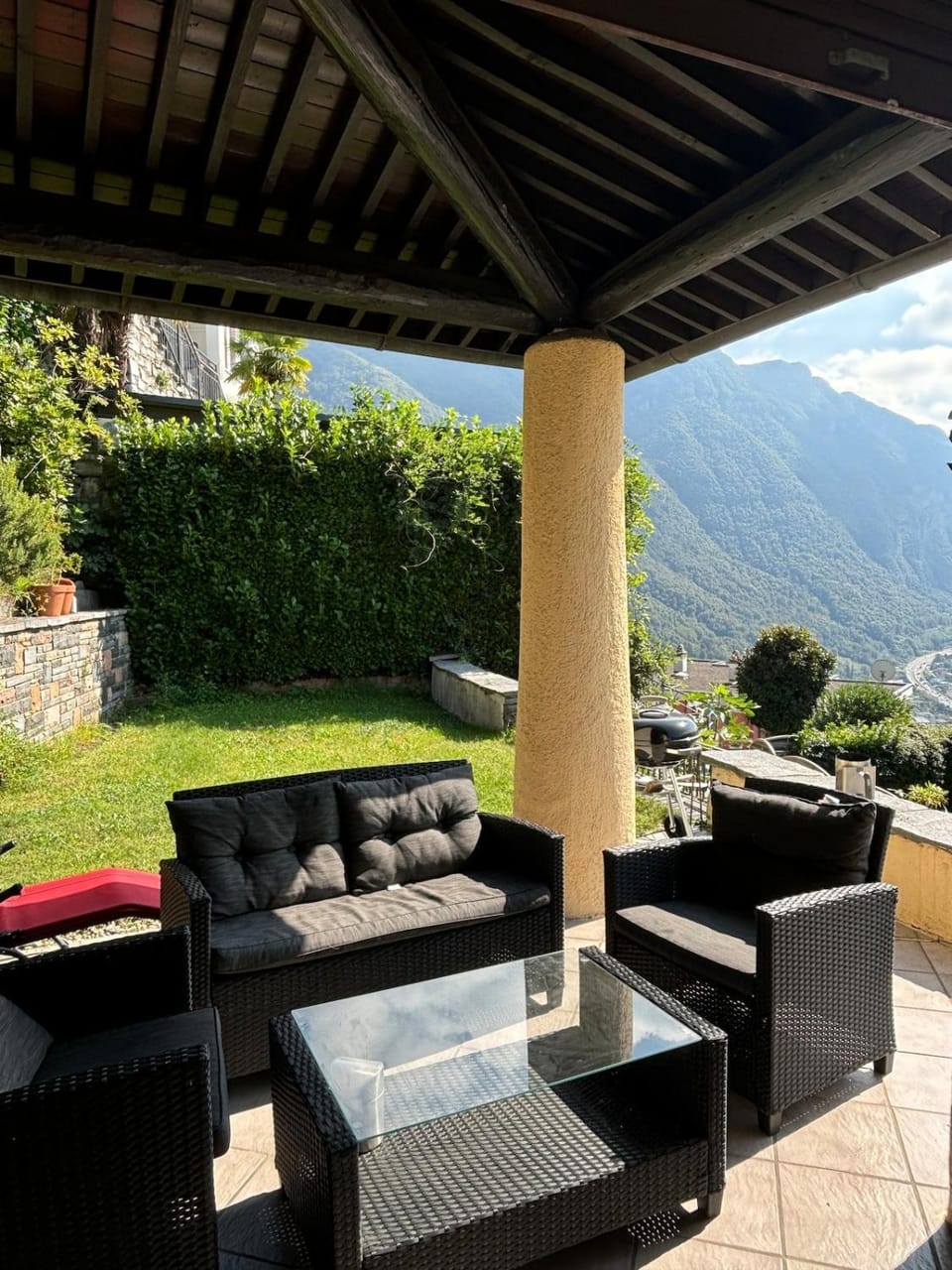 Patio, Seating area
