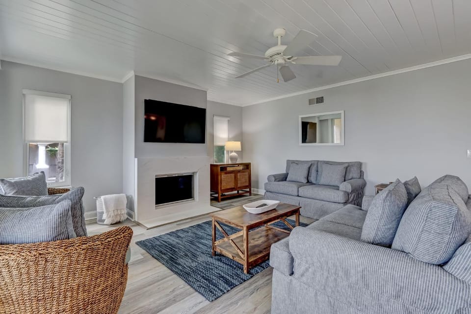 Oceanfront 3br 3ba Sea Dunes Unit House in Amelia Island