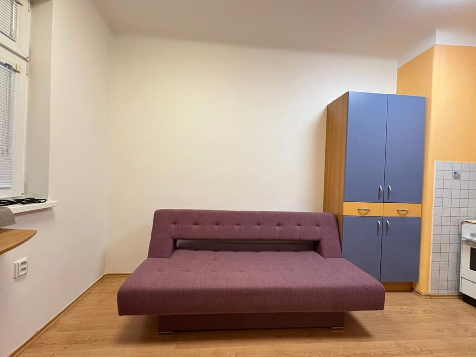 Kitchen or kitchenette, Seating area