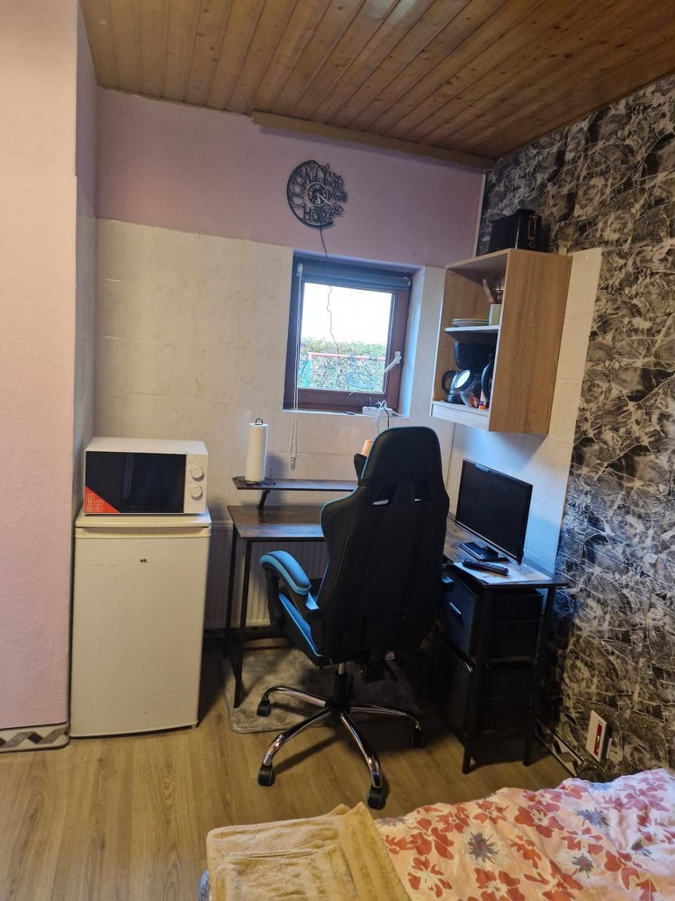 Zimmer 3 mit eigenem Bad & Eingang nähe Barmstedt Elmshorn Apartment in Schleswig-Holstein