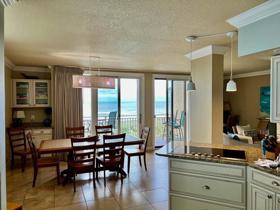 Oceanfront 3 Bedrooom Shipwatch Condo 1355 House in Amelia Island