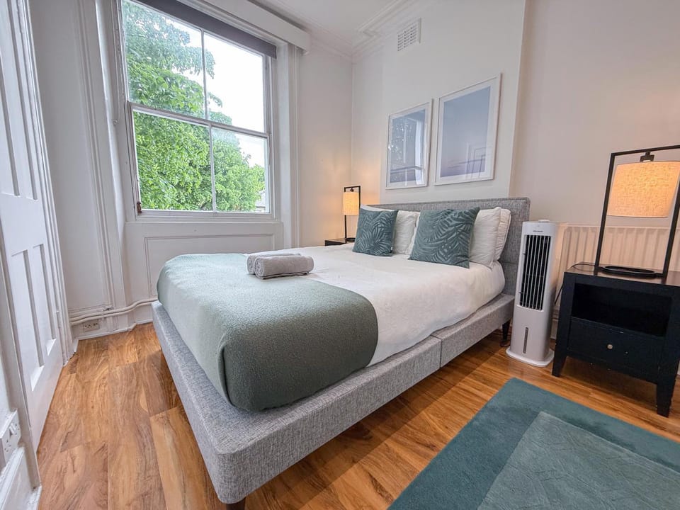 Bed, View (from property/room), Photo of the whole room, Decorative detail, Bedroom, heating, internet, storage, towels, wardrobe