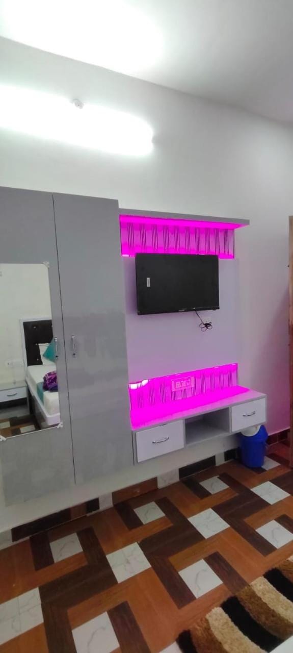 Ku residency Bed and Breakfast in Varanasi