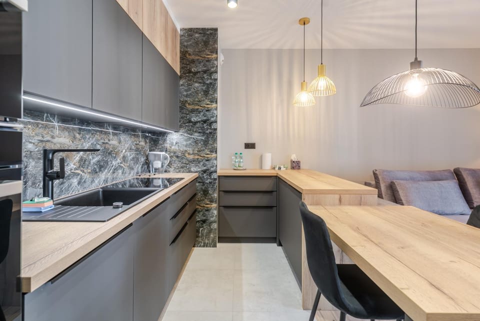 Kitchen or kitchenette, oven, stove