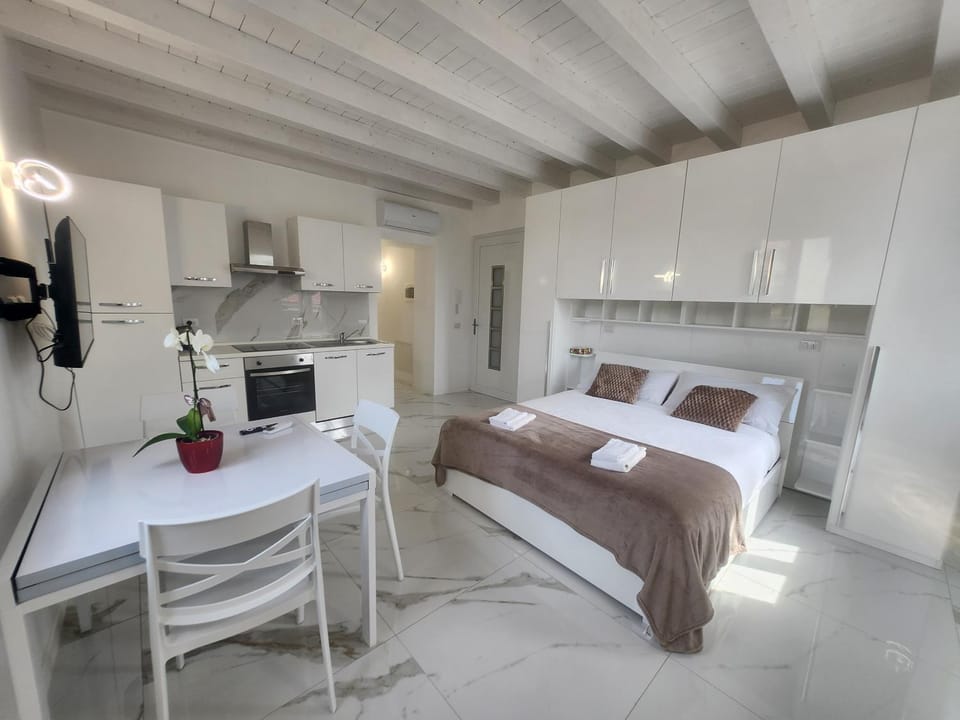 Residence Jasmin 2P B Apartment in Lombardy
