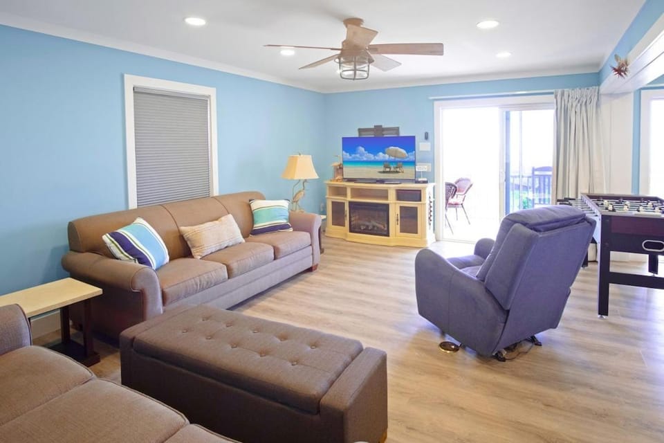 Paradise On the Beach - Compass Rose Garden City House in Murrells Inlet