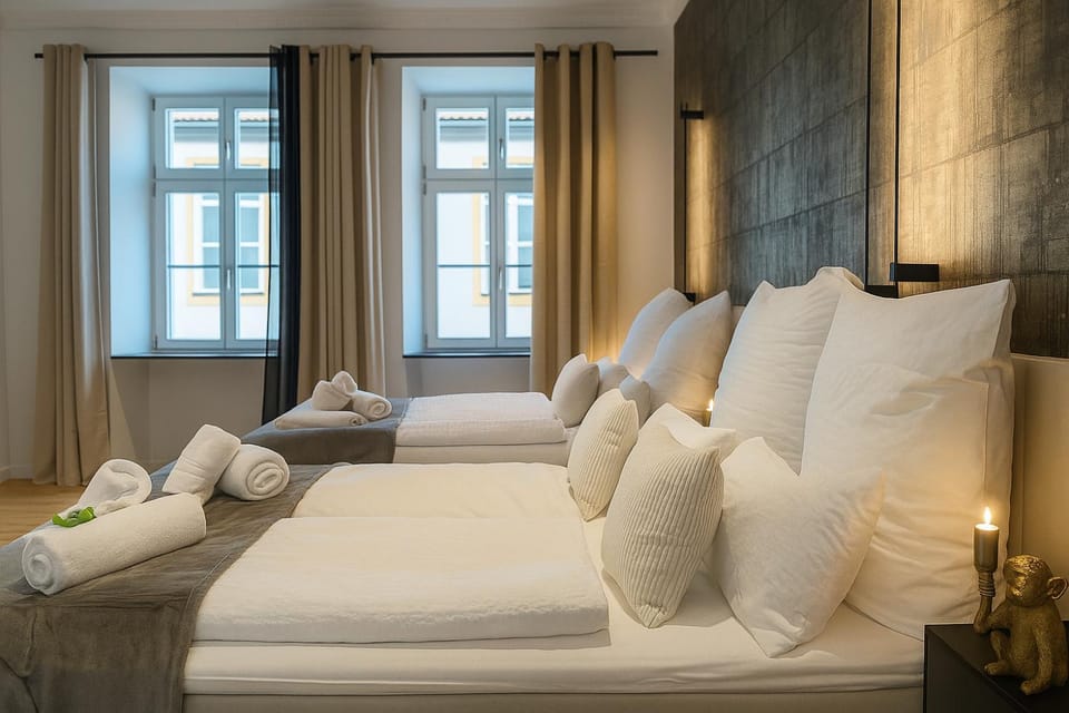 Bed, Photo of the whole room, Bedroom, towels