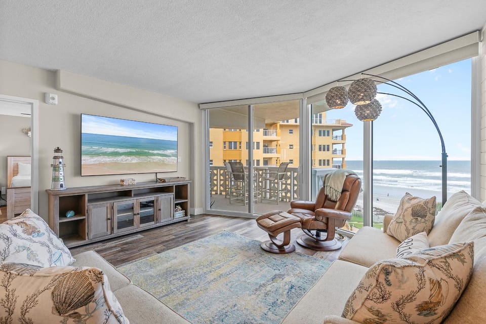 TV and multimedia, View (from property/room), Living room, Seating area