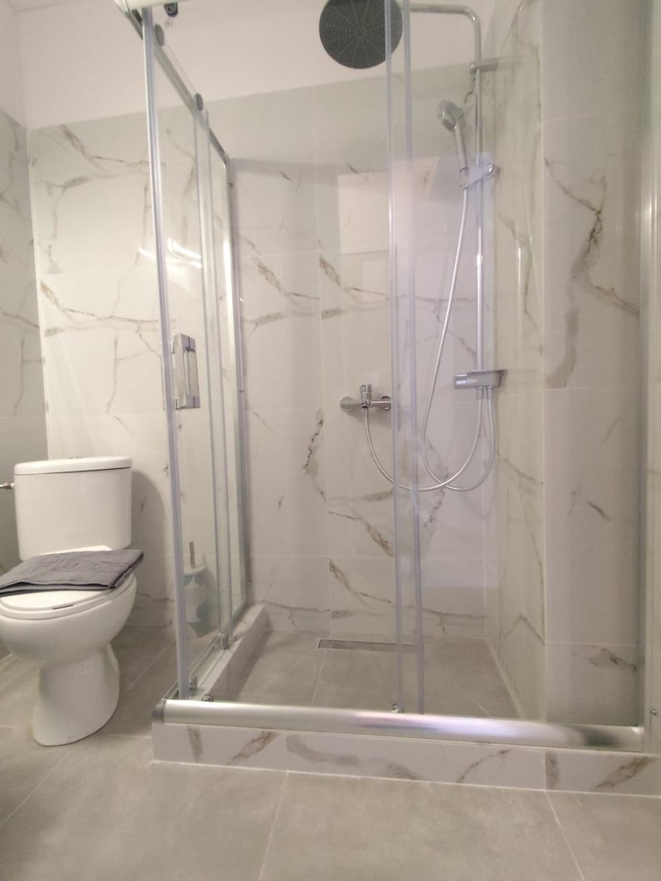 Valaoritou Luxury Jacuzzi by Dimcol 1 Apartment in Thessaloniki