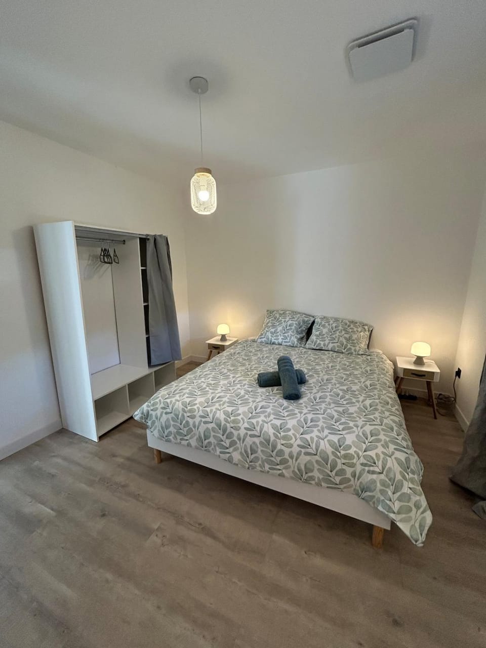 Le Chalet Corse, nature et confort proche Caussade House in Occitanie