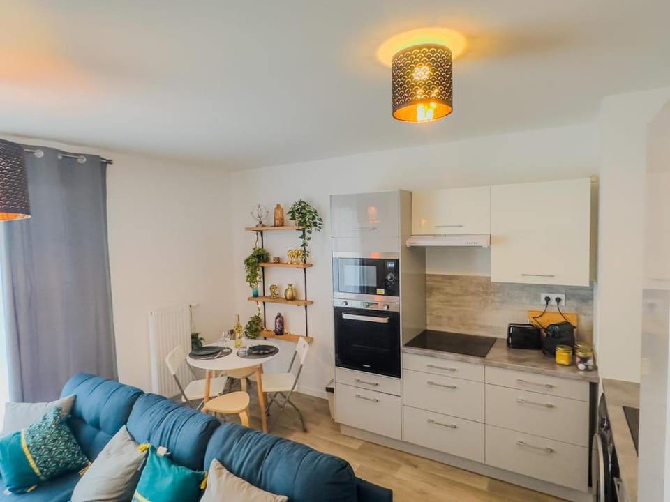 Le Cosy Chic - F2 Apartment in Poissy