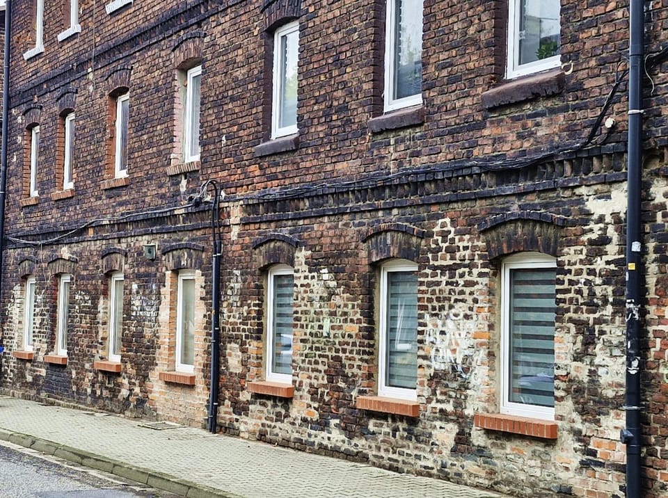 Property building, Street view