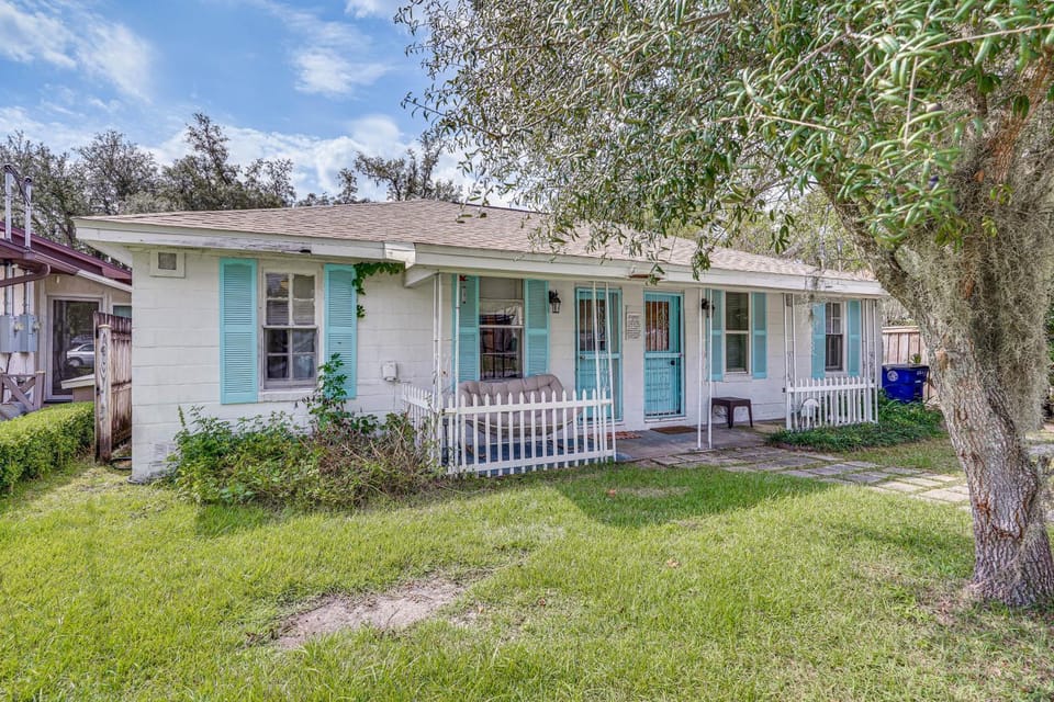 Little Cove Cottage! Walk to Dtwn Panama City House in Highway 30A Florida Beach