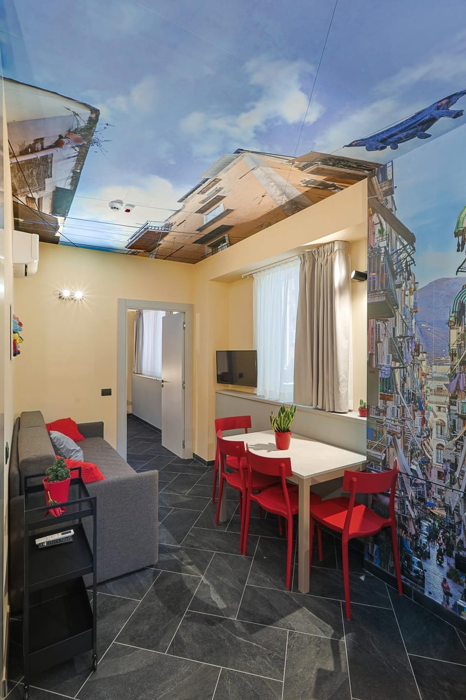 Seating area, Dining area