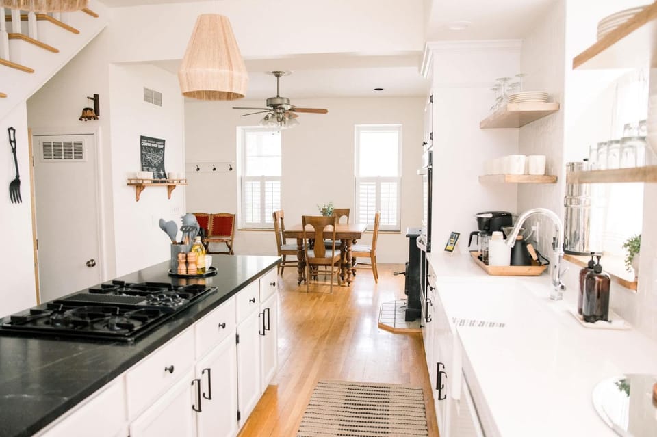 Victorian Gem Steps from Main St - Sleeps 9 & Pets House in Saint Charles
