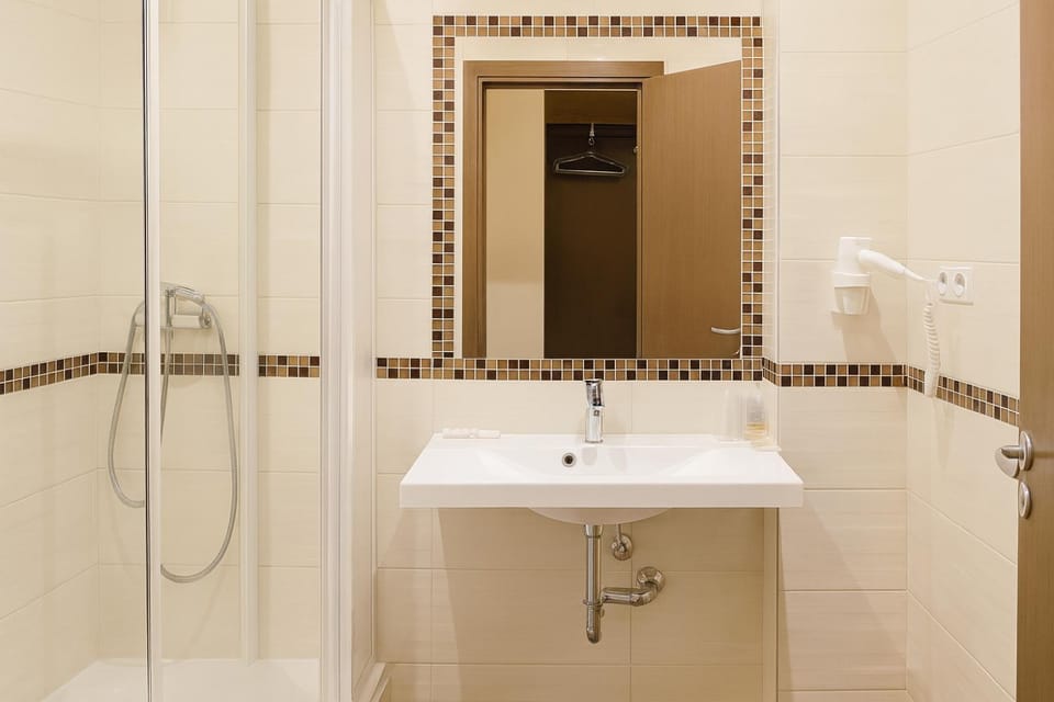 Shower, Bedroom, wardrobe, dryer