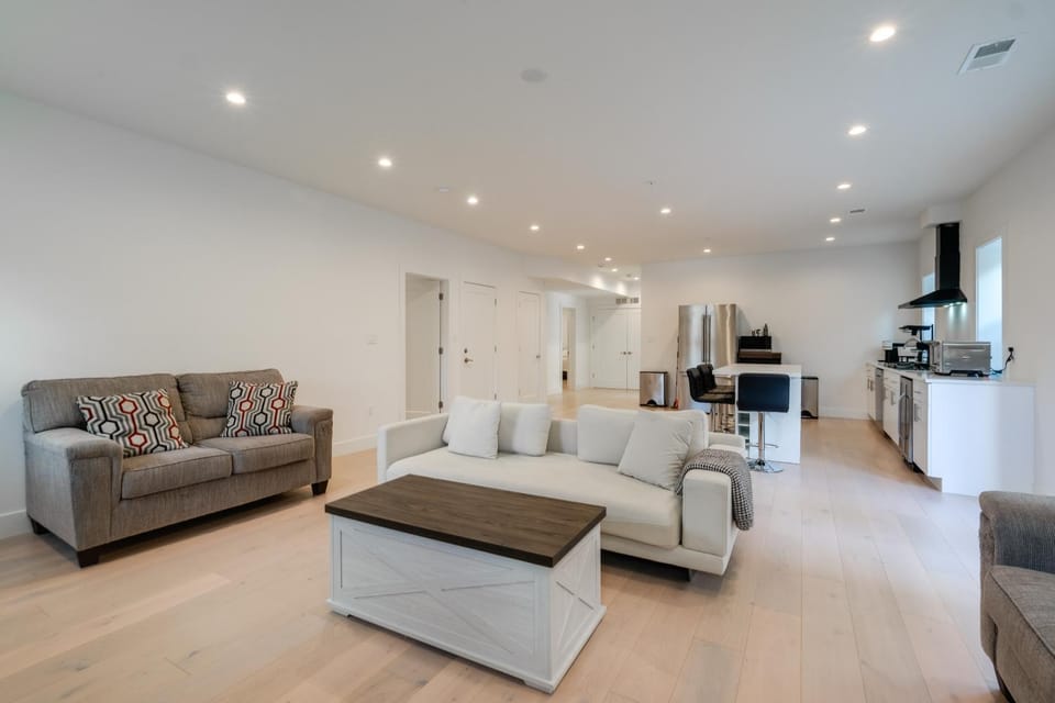 Quiet & Residential Apt, 7 Mi to National Mall! Apartment in District of Columbia
