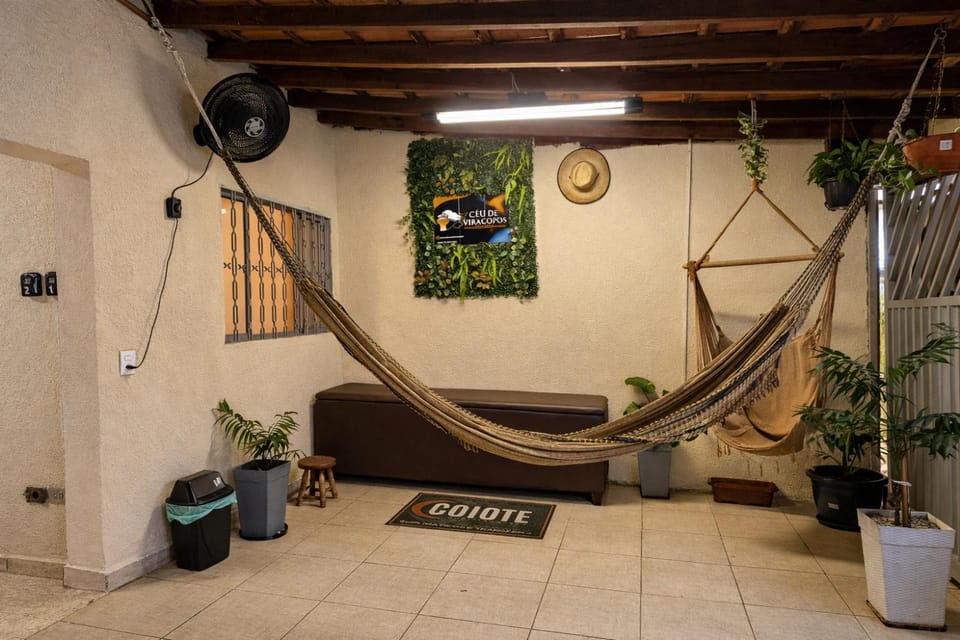 Quarto Quádruplo Família 8 min Aeroporto em pousada Vacation rental in Campinas