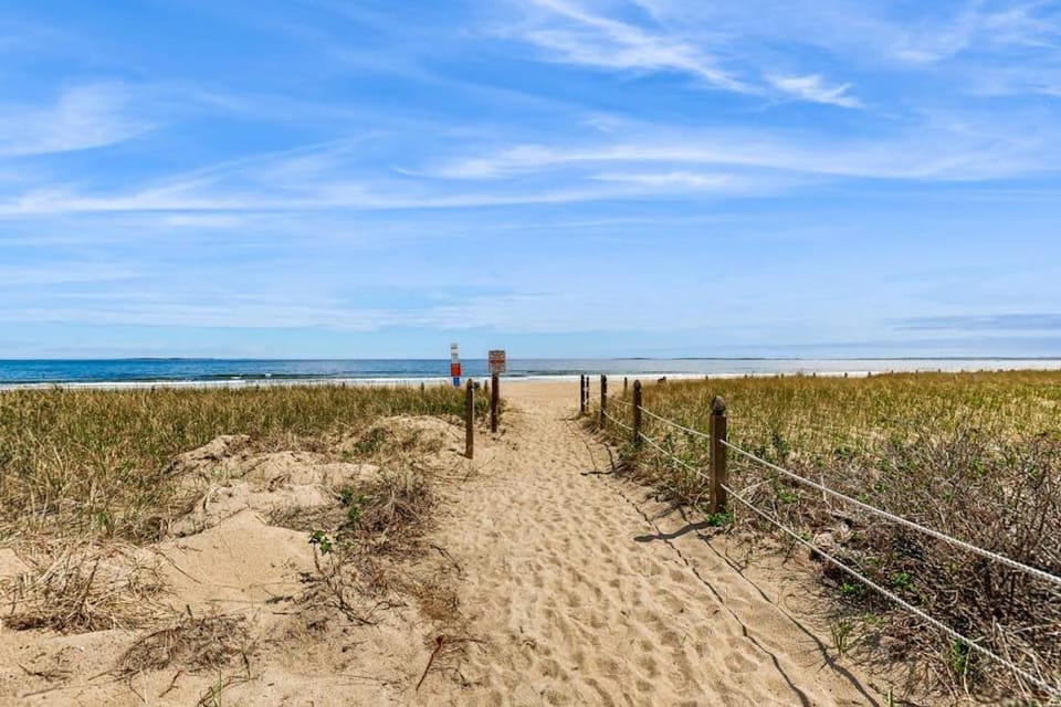 Beachfront Memories Apartment in Old Orchard Beach