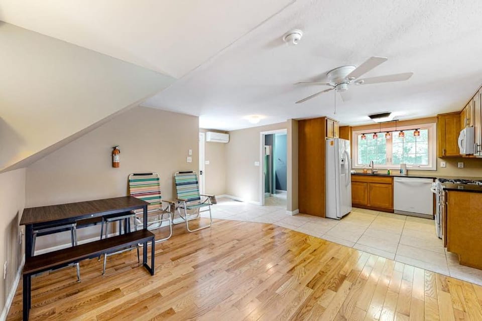 Evergreen Terrace Apartment in Ogunquit