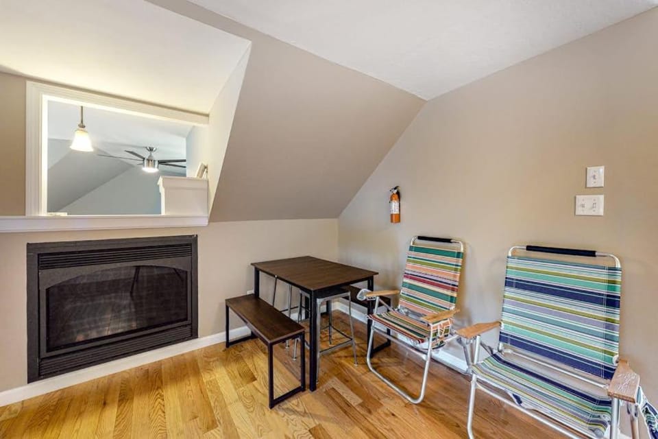 Evergreen Terrace Apartment in Ogunquit