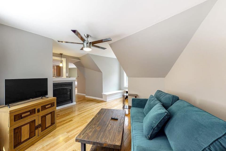 Evergreen Terrace Apartment in Ogunquit