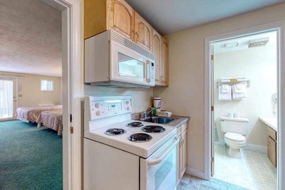 Seafarer Resort-Unit 107 Apartment in Ogunquit