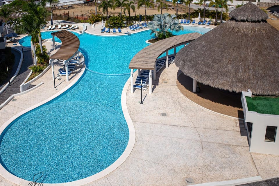 Pool view, Swimming pool