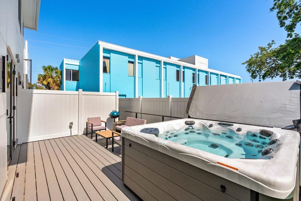 Hot Tub