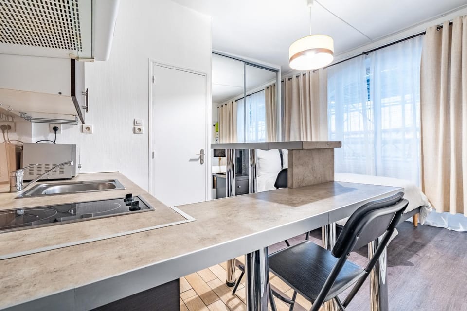 Chic Studio - Rivoli Apartment in Paris