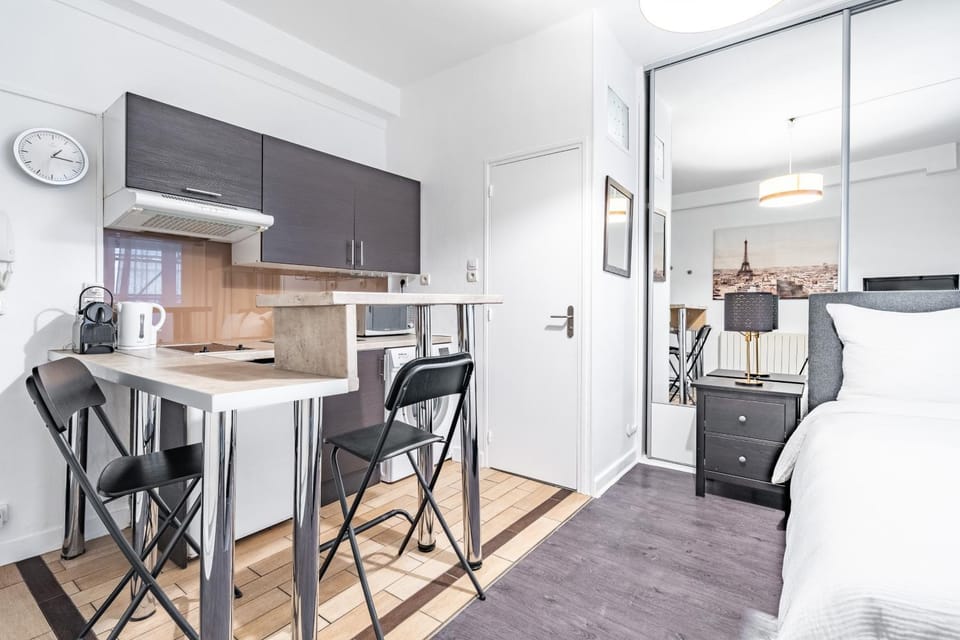 Chic Studio - Rivoli Apartment in Paris