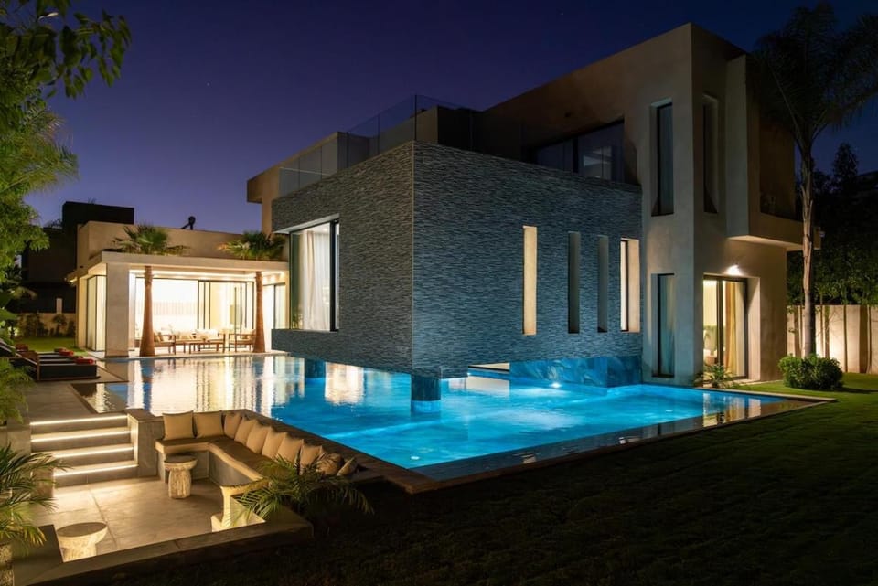 Property building, Night, Garden, Pool view, Swimming pool, sunbed