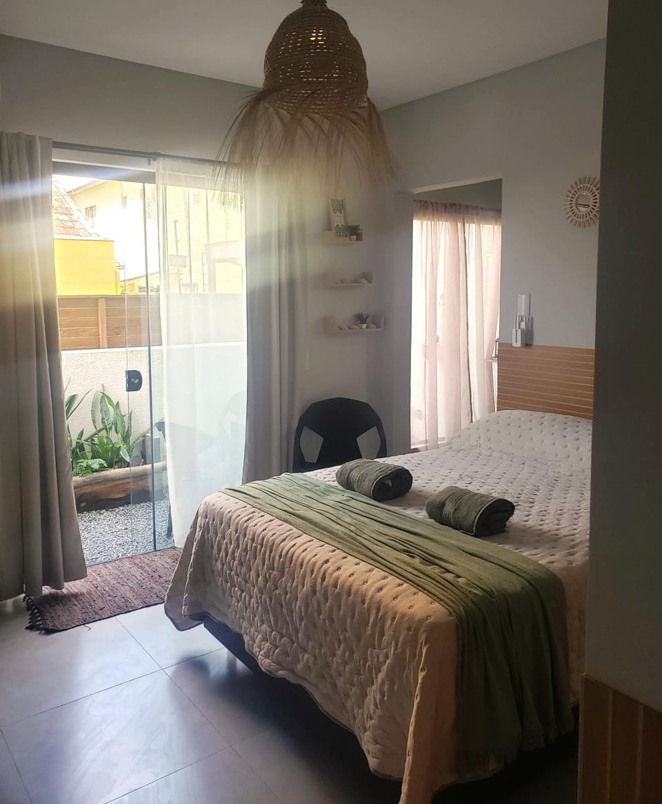 Moderno Studio con Estacionamiento y Patio - Praia de Campeche Apartment in Florianopolis