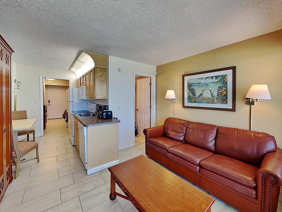 TV and multimedia, Kitchen or kitchenette, Living room, Seating area, furniture