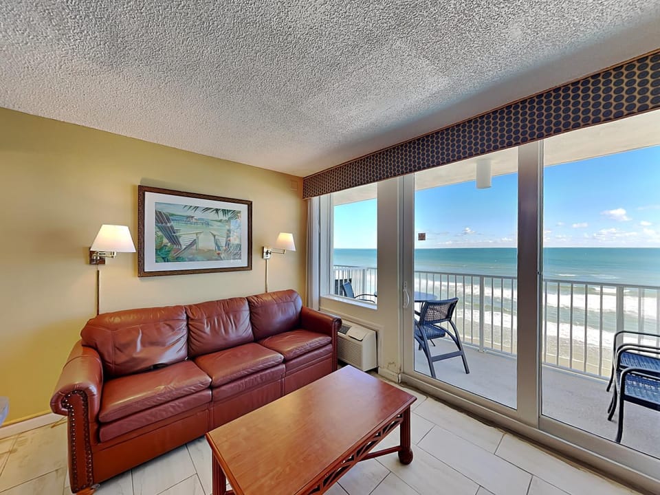 Day, Balcony/Terrace, Living room, Seating area, Sea view, furniture