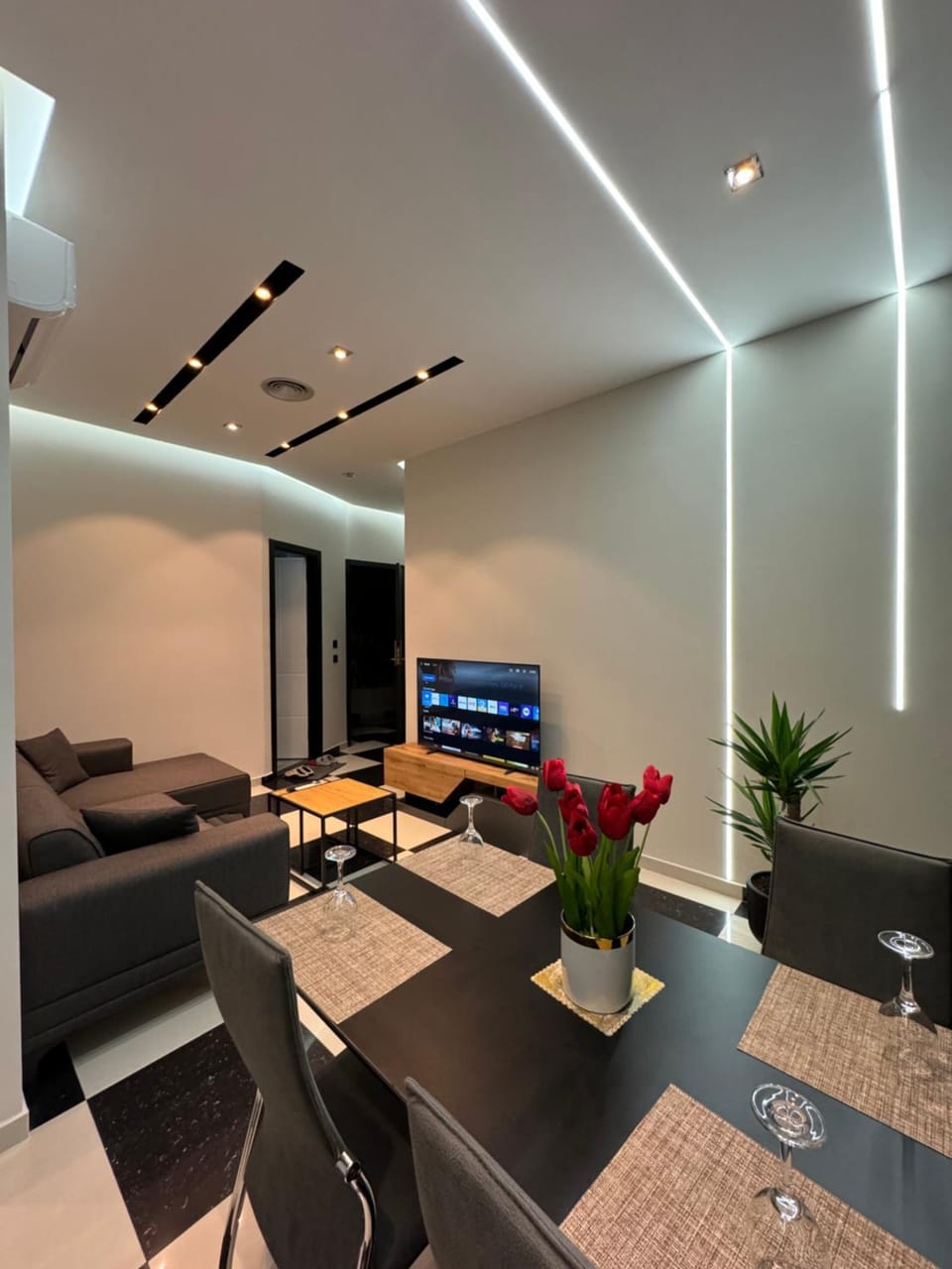 TV and multimedia, Living room, Seating area, Meeting/conference room