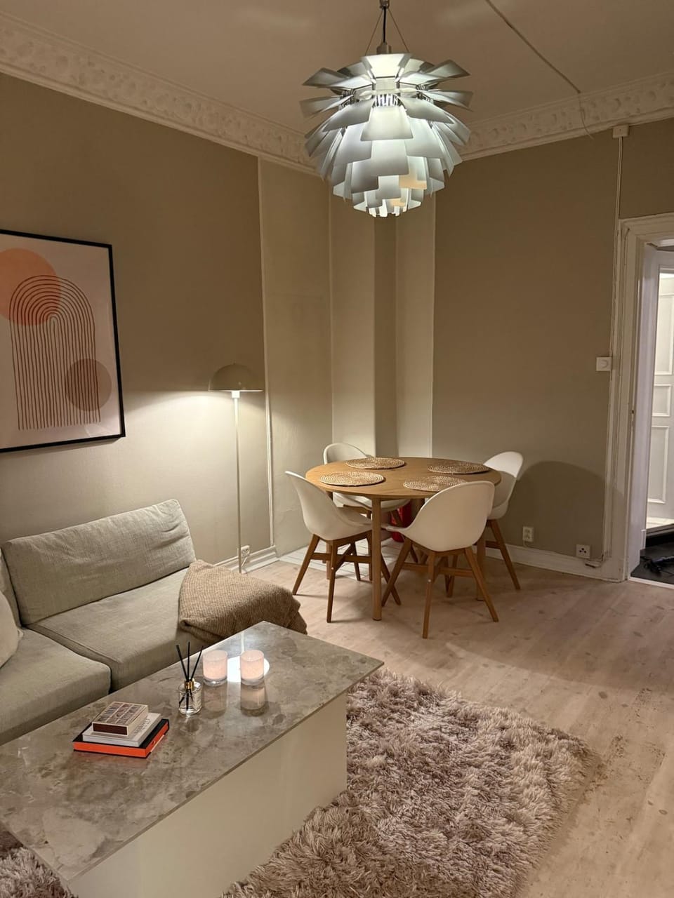 Living room, Seating area, Dining area