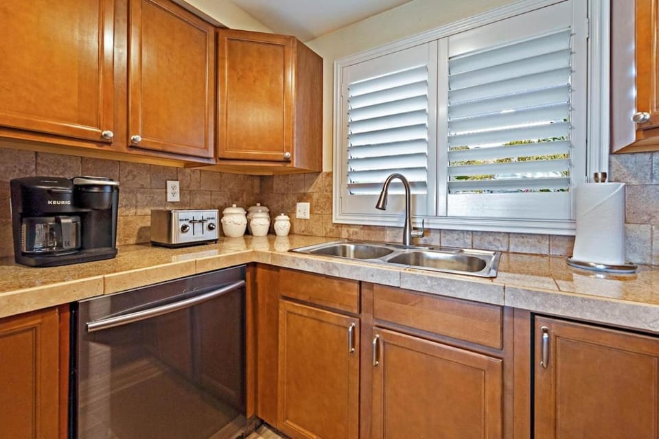 Coffee/tea facilities, Kitchen or kitchenette, toaster