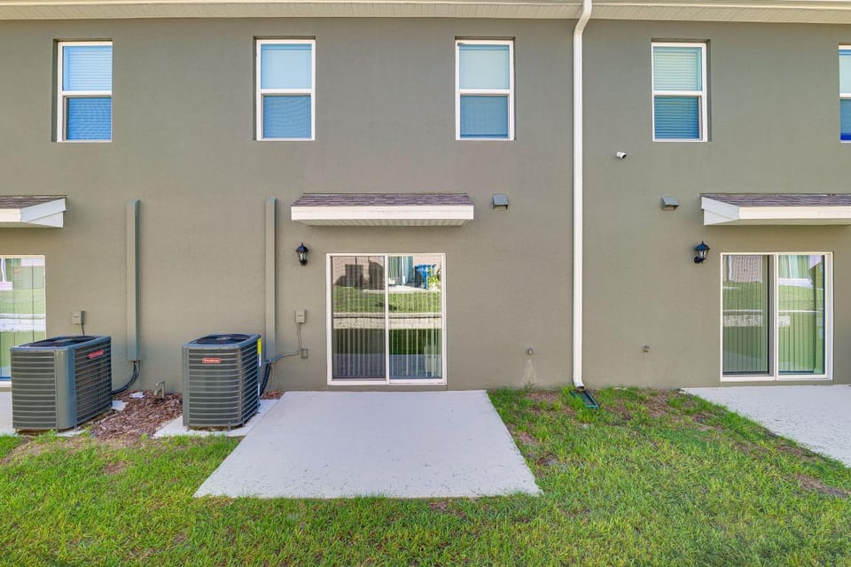2 Mi to Dtwn: Newly Built Townhome in Davenport House in Davenport