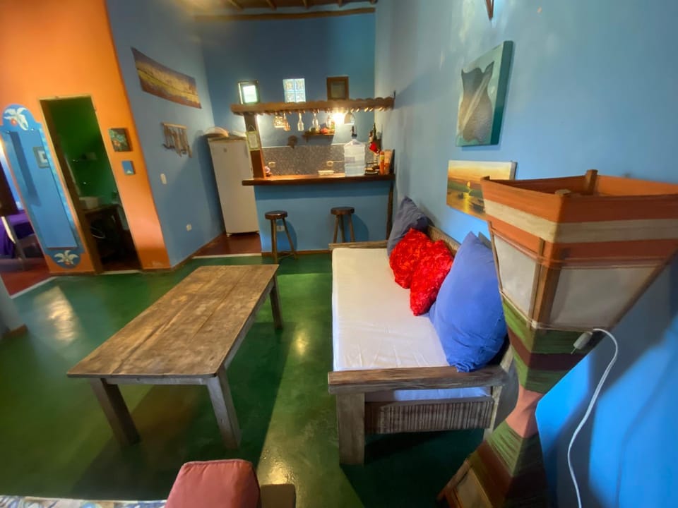 Kitchen or kitchenette, Seating area, Dining area