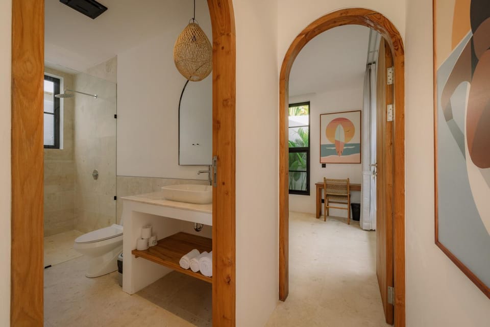 Shower, Toilet, Bathroom, Bath, towels