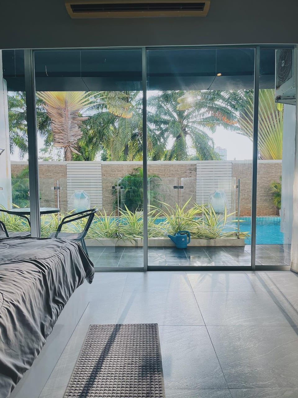 CHIC Beautiful apartment by the seaside, terrace, pool, free gym Apartment in Phuket
