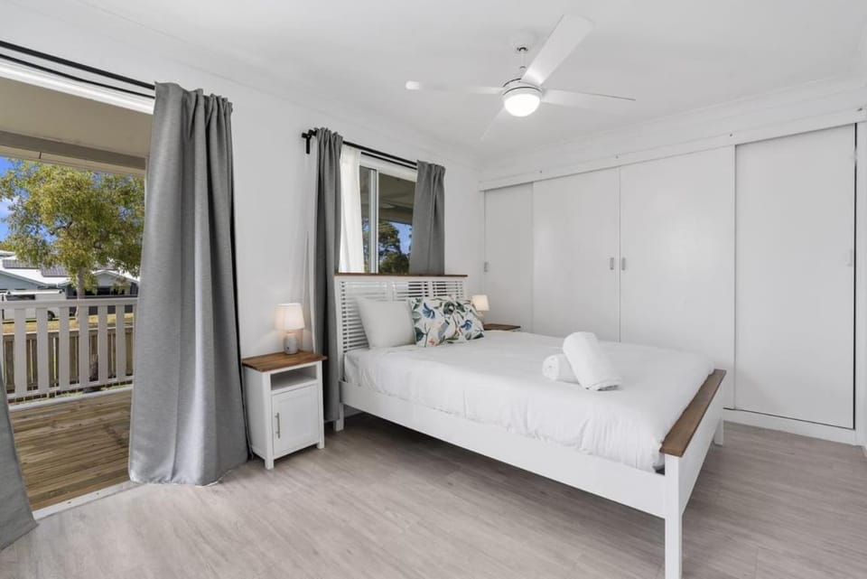 Pumicestone Porch House in Woorim