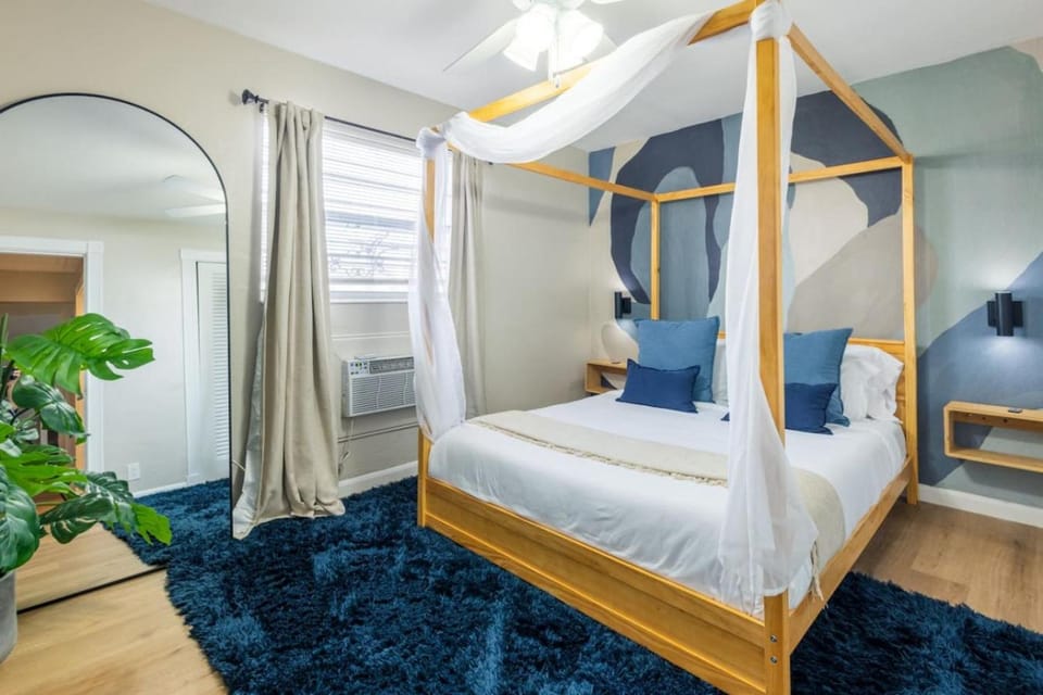 Biva Luxe House in West Palm Beach